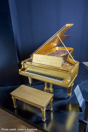 Hard Rock Cafe Elvis Presley Gold Piano