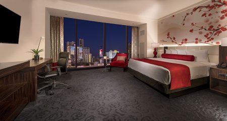 Lucky Dragon King Room